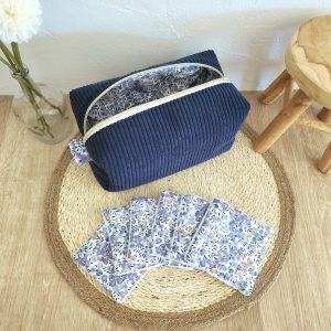 Trousse de toilette personnalisable Velours côtelé bleu marine et imprimé fleuri