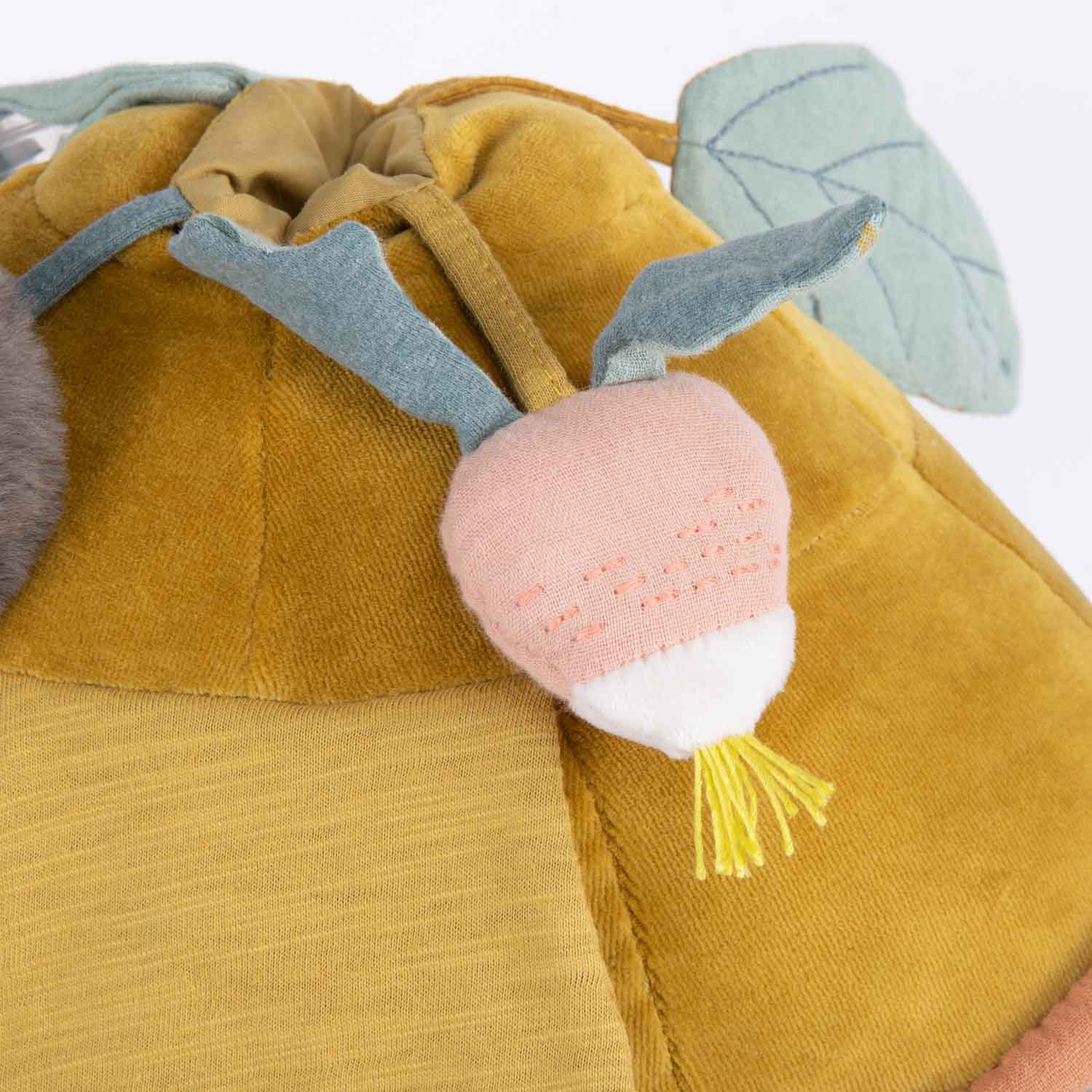 PELUCHE GRANDE TORTUE D’ACTIVITÉS « TROIS PETITS LAPINS » – MOULIN ROTY – Image 8