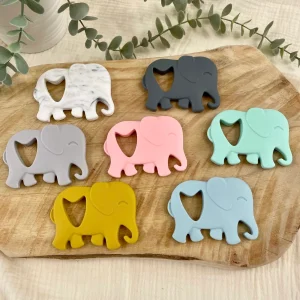 ELÉPHANT DE DENTITION