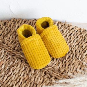 Chaussons souples enfant velours côtelé jaune moutarde, polaire minky