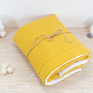 Couverture bébé personnalisée gaze de coton, minky, moutarde à pois doré