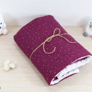 Couverture bébé personnalisée gaze de coton, minky, bordeaux à pois doré