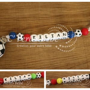 Attache tétine drapeau