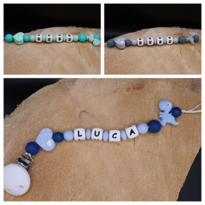 Attache tétine silicone love dinosaure