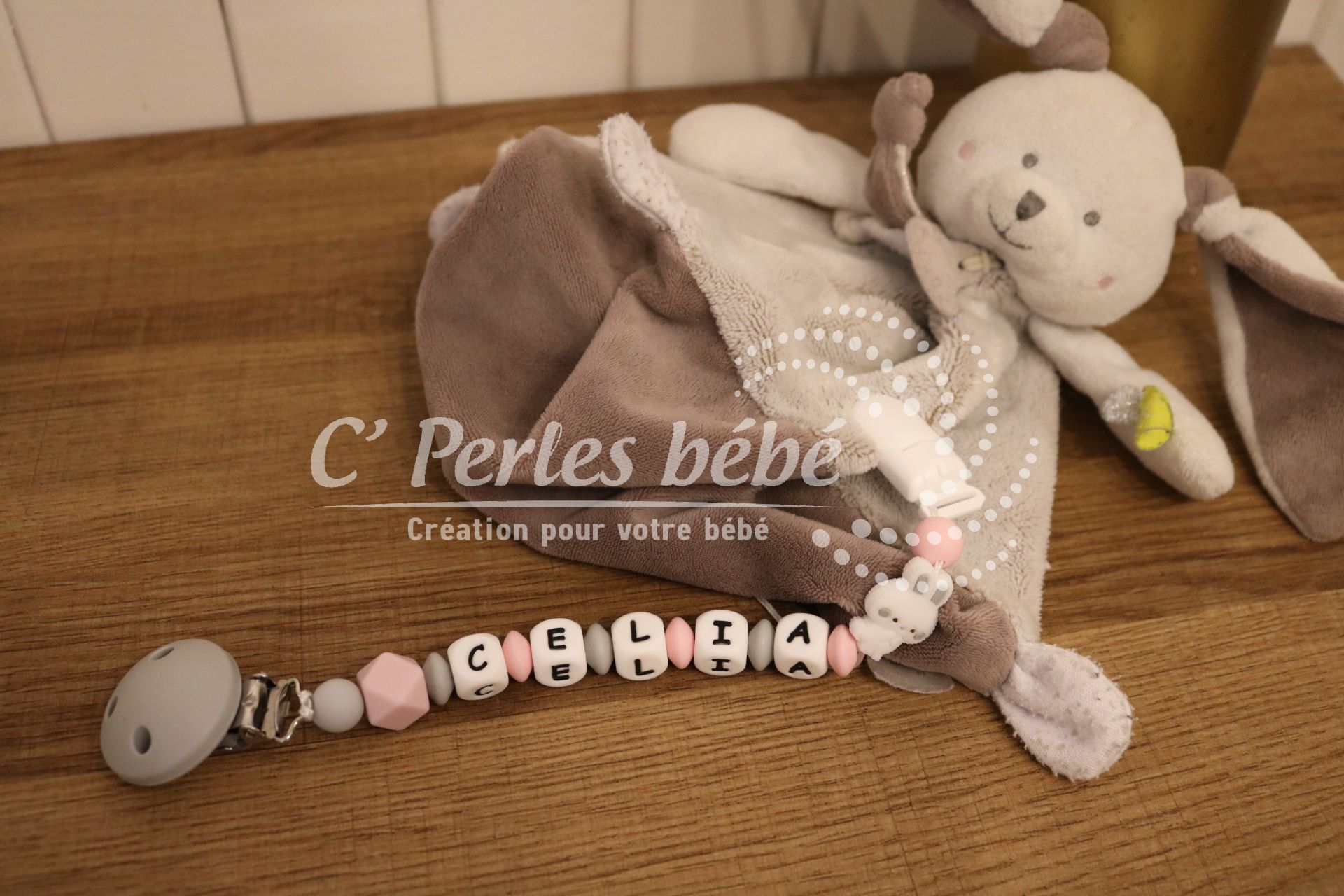 Attache doudou lapinou