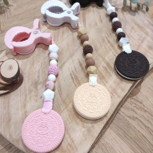 Jouet à suspendre biscuit lot de 3