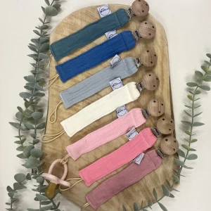 Attache tétine personnalisée coton bio – nouvelle couleurs, prénom brodé