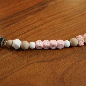 Attache tétine chaton coloré