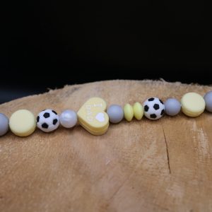 Attache tétine love foot