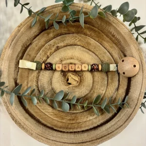 Attache tétine feuille d’automne et vert sage