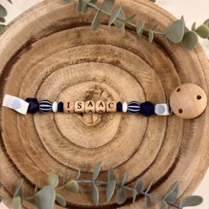 Attache tétine bleu violet