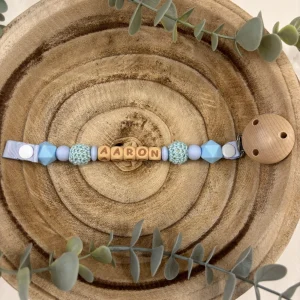 Attache tétine bleu ciel