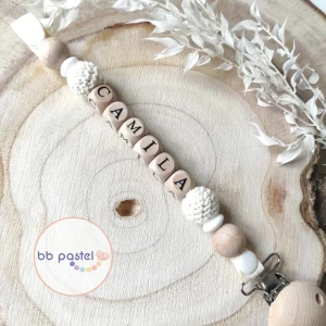 Attache tétine naturelle crème et bois