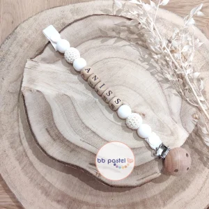 Attache tétine blanche