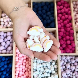 Perle arc-en-ciel nuage – existe en plusieurs couleurs