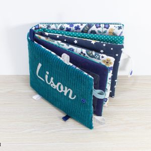 Album photo tissu pour bébé personnalisable – velours vert canard – imprimé biches et renards