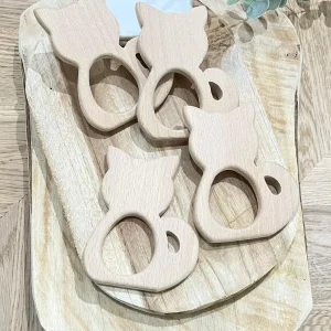 Chat en bois naturel – Jouet sensoriel pour bébé