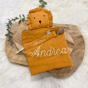 Coffret lion Ocre + attache tétine