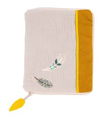 PROTÈGE-CARNET DE SANTÉ BRODÉ AU PRÉNOM DE BÉBÉ